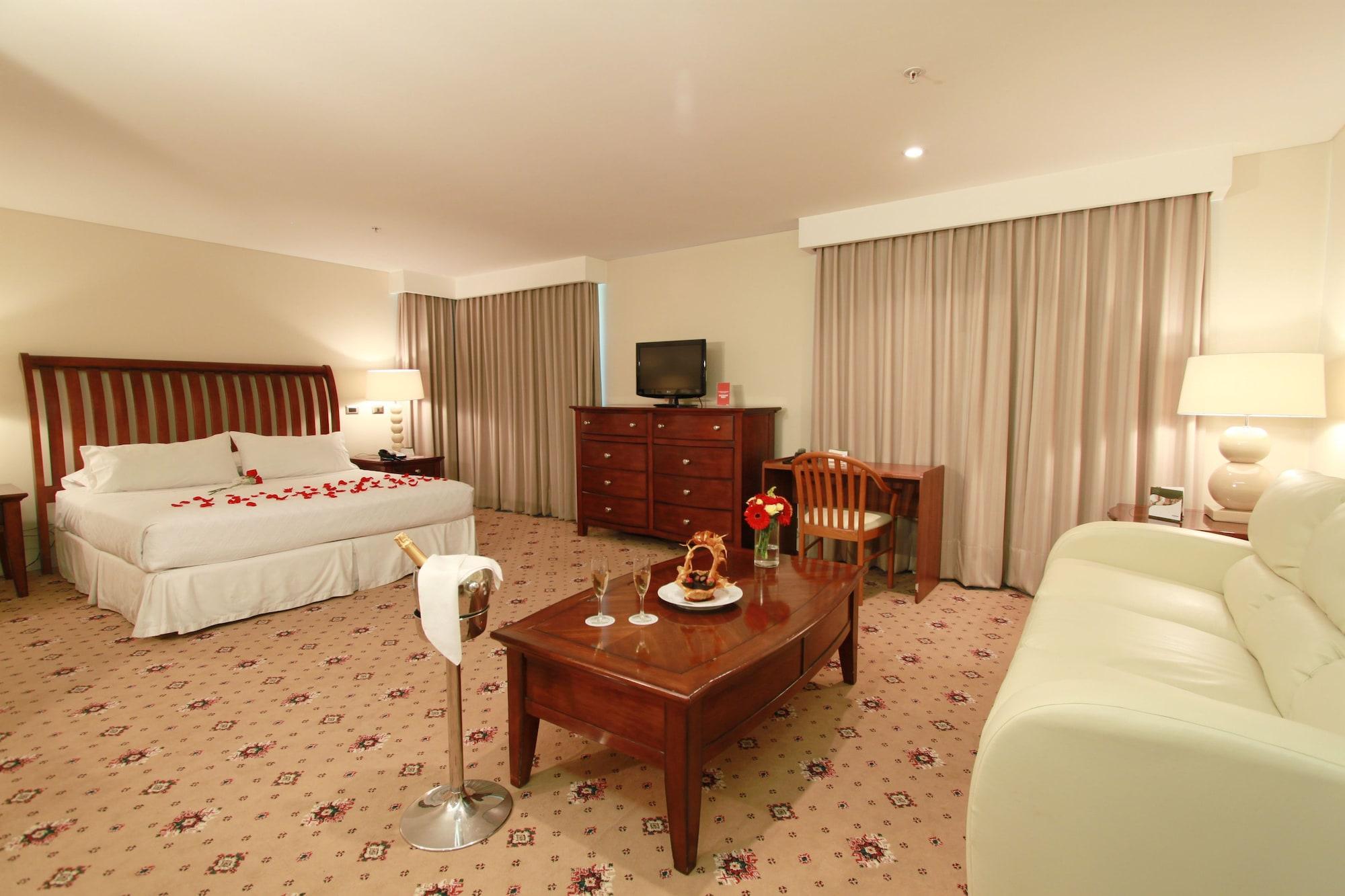 Hotel Torremayor Lyon Santiago Ngoại thất bức ảnh